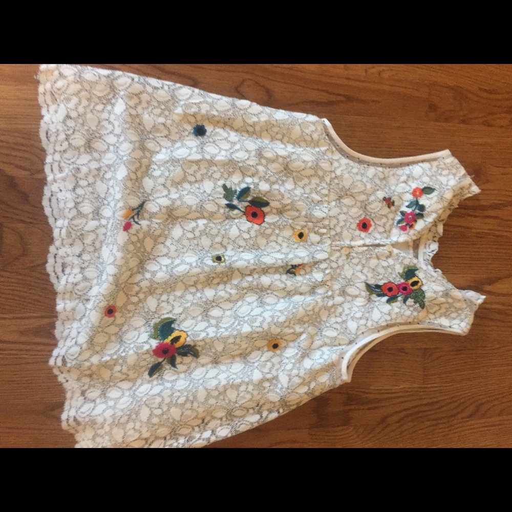 Women’s floral tank top blouse